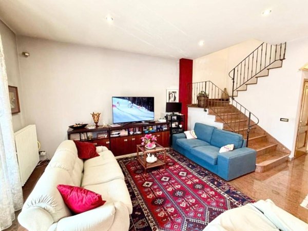 casa indipendente in vendita ad Empoli in zona Marcignana