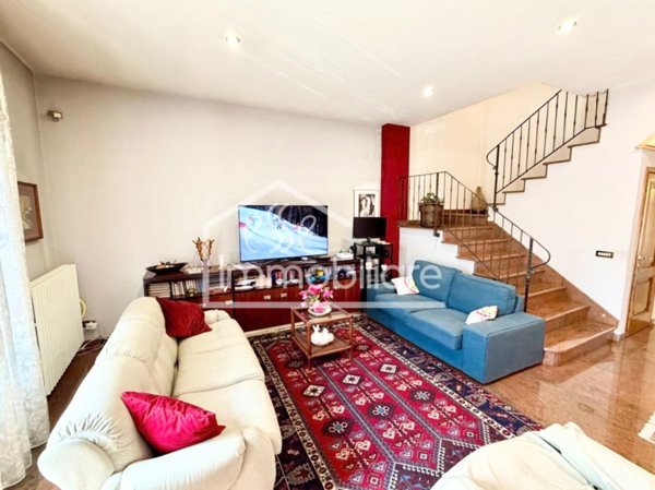 casa indipendente in vendita ad Empoli in zona Marcignana