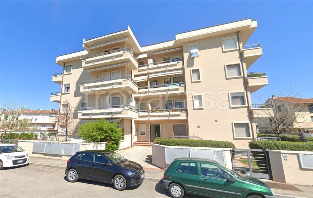 appartamento in vendita ad Empoli in zona Carraia