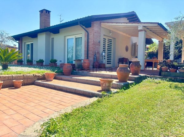 casa indipendente in vendita ad Empoli