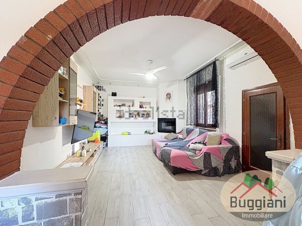 casa indipendente in vendita ad Empoli in zona Brusciana