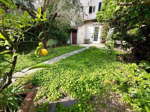 casa indipendente in vendita ad Empoli
