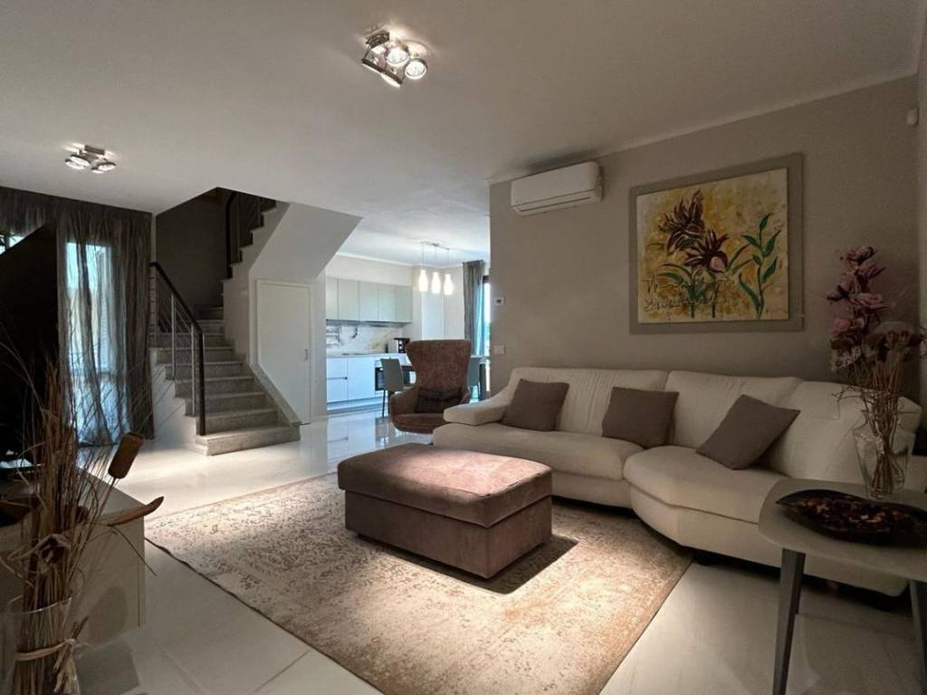 appartamento in vendita ad Empoli in zona Serravalle