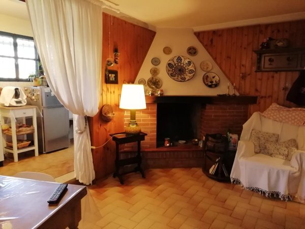 casa indipendente in vendita ad Empoli in zona Brusciana