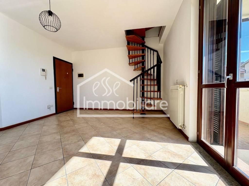 appartamento in vendita ad Empoli in zona Ponzano