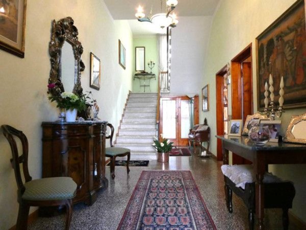 casa indipendente in vendita ad Empoli in zona Pozzale