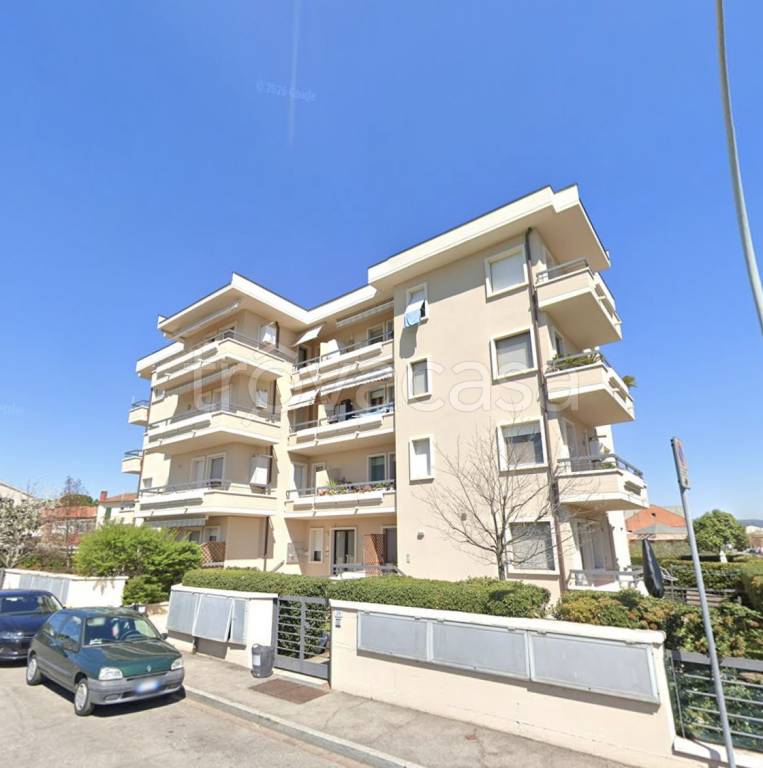 appartamento in vendita ad Empoli in zona Carraia