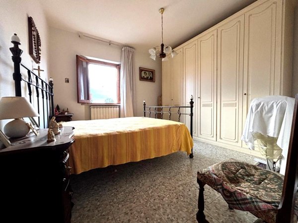 casa indipendente in vendita ad Empoli in zona Avane