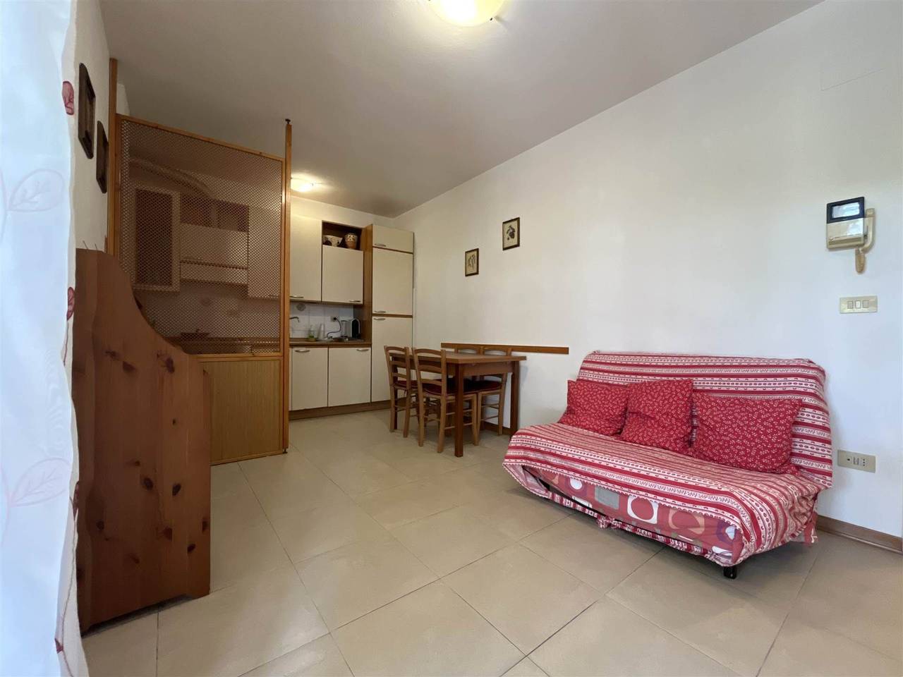 appartamento in vendita ad Empoli in zona Avane