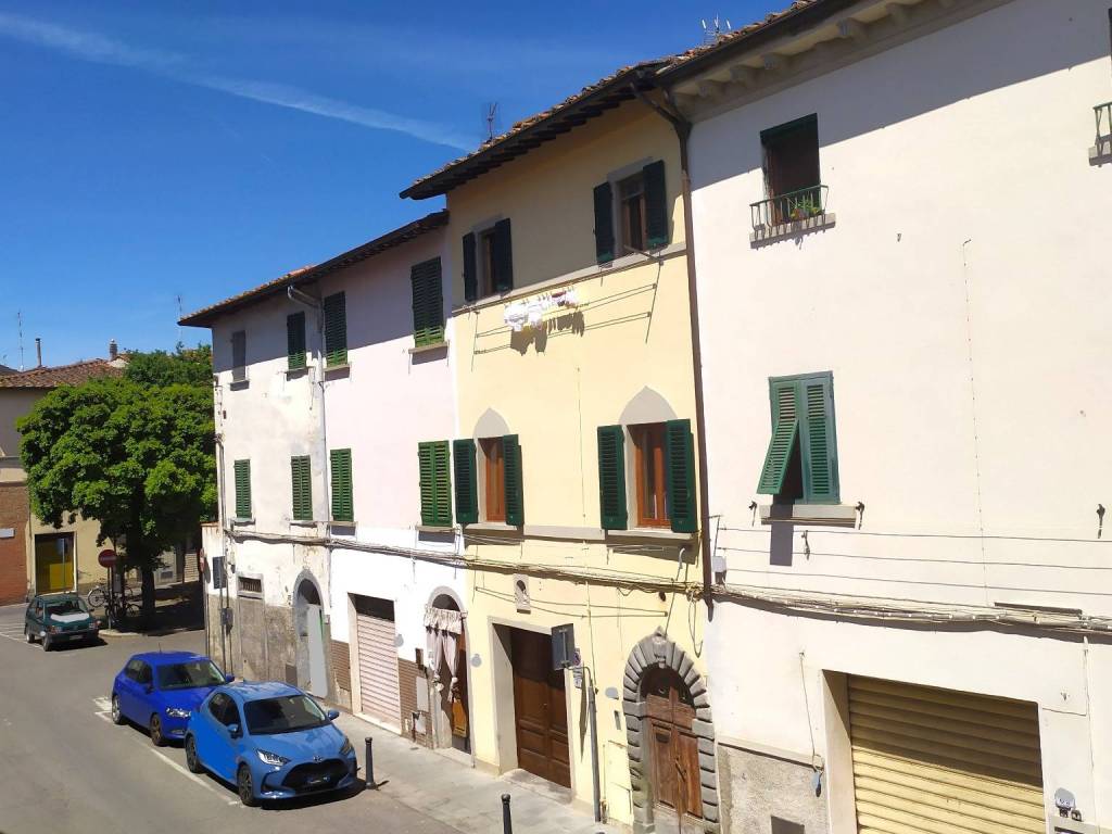 casa indipendente in vendita ad Empoli in zona Pontorme