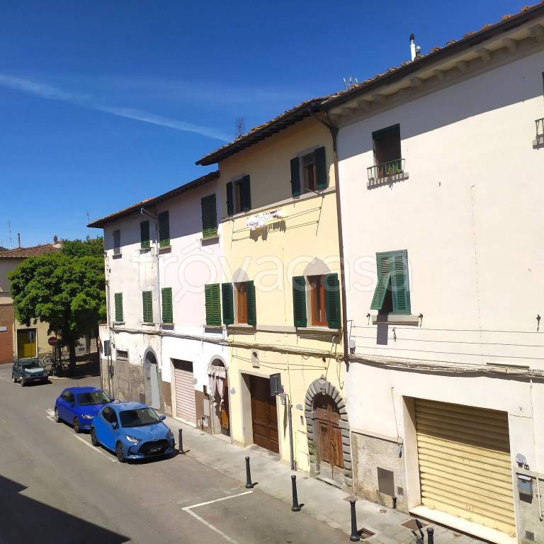 casa indipendente in vendita ad Empoli in zona Pontorme