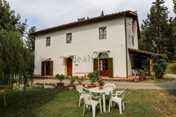 casa indipendente in vendita ad Empoli in zona Pozzale