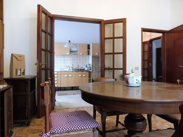 casa indipendente in vendita ad Empoli in zona Centro Storico