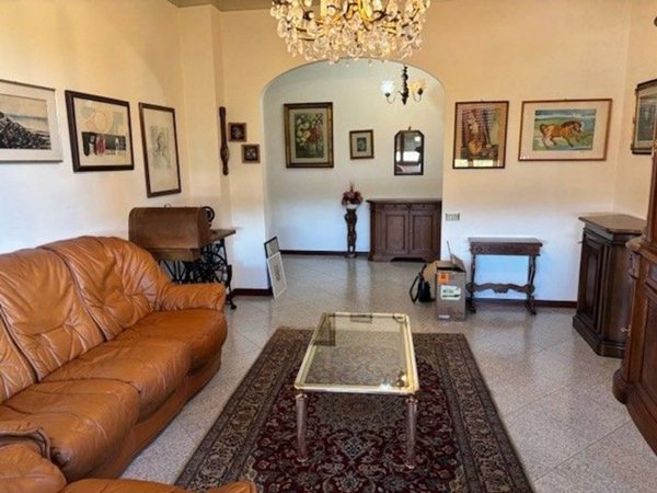 appartamento in vendita ad Empoli in zona Avane