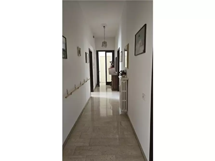 appartamento in vendita ad Empoli in zona Avane