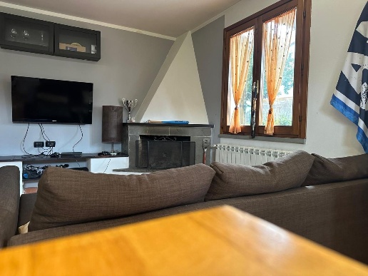casa indipendente in vendita ad Empoli in zona Serravalle