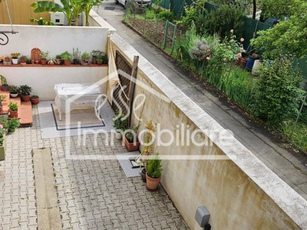 appartamento in vendita ad Empoli in zona Pozzale