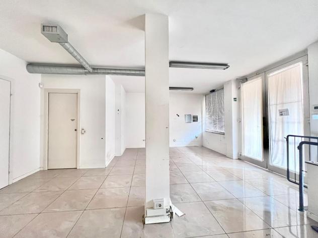 negozio in vendita ad Empoli