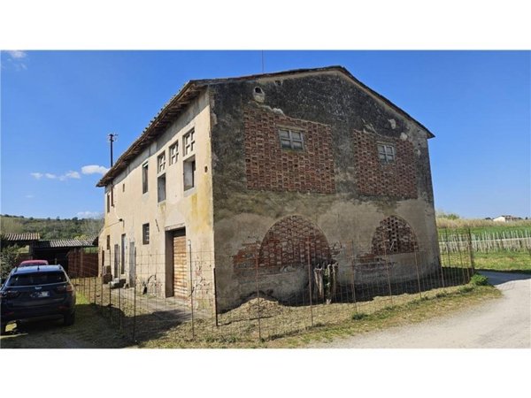 rudere in vendita ad Empoli in zona Brusciana
