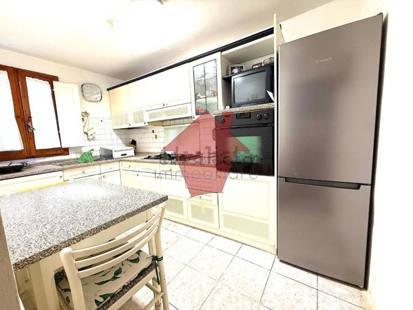 casa indipendente in vendita ad Empoli in zona Corniola