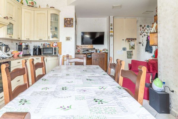 appartamento in vendita ad Empoli in zona Osteria Bianca