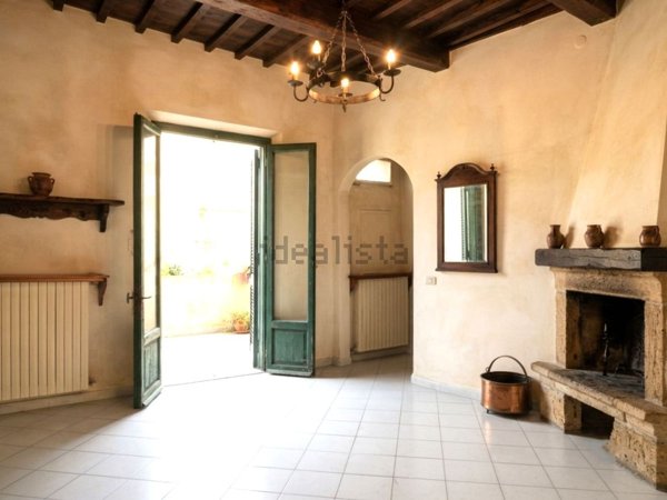 casa indipendente in vendita ad Empoli in zona Cortenuova