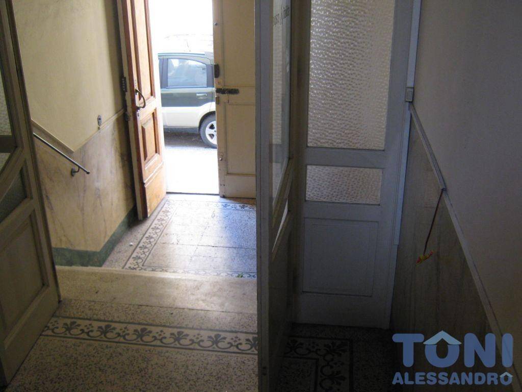 casa indipendente in vendita ad Empoli in zona Centro Storico