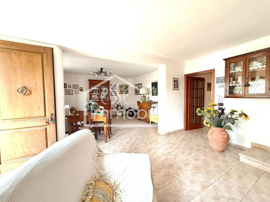 casa indipendente in vendita ad Empoli in zona Corniola