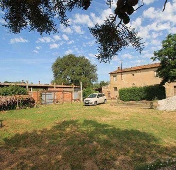 casa indipendente in vendita ad Empoli in zona Avane