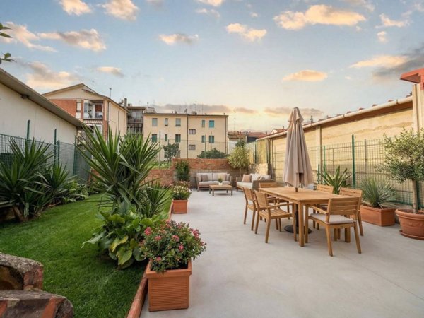 appartamento in vendita ad Empoli in zona Avane