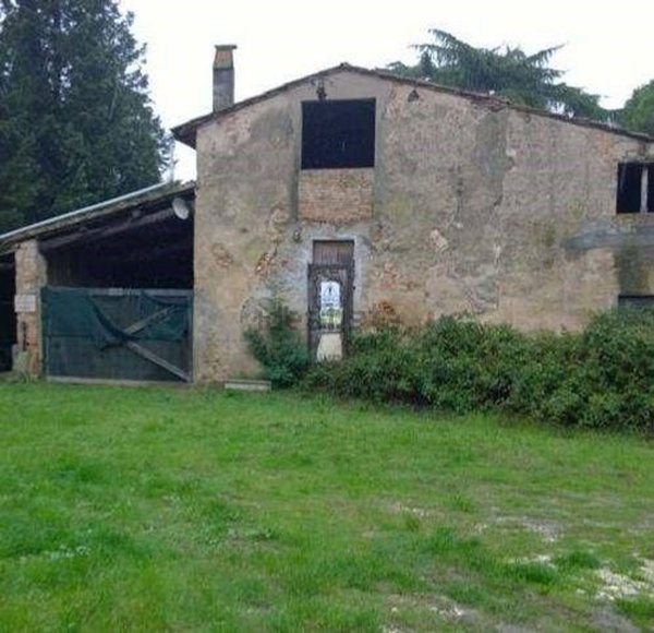 casale in vendita ad Empoli in zona Centro Storico
