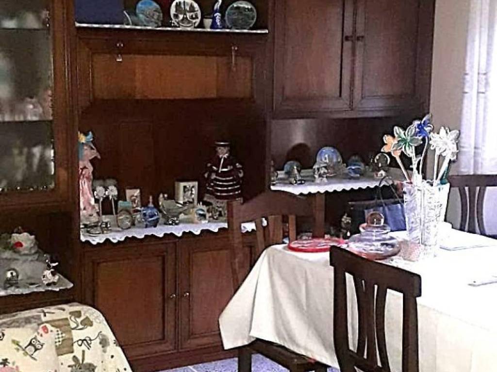 appartamento in vendita ad Empoli in zona Avane