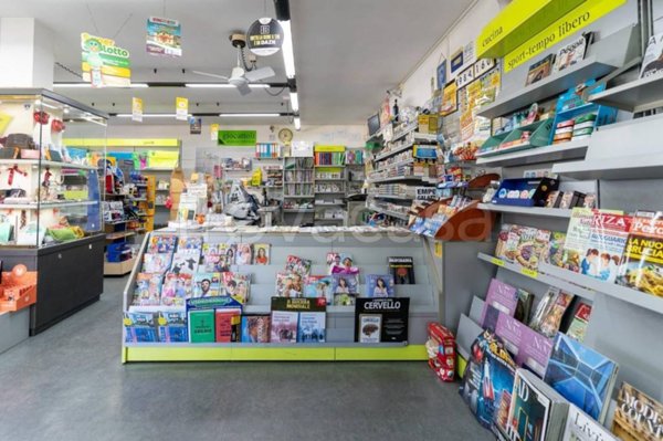 negozio in vendita ad Empoli in zona Centro Storico