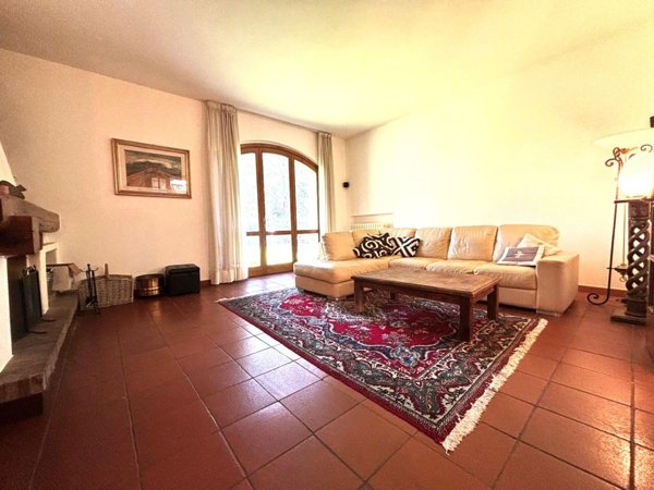 casa indipendente in vendita ad Empoli in zona Pontorme