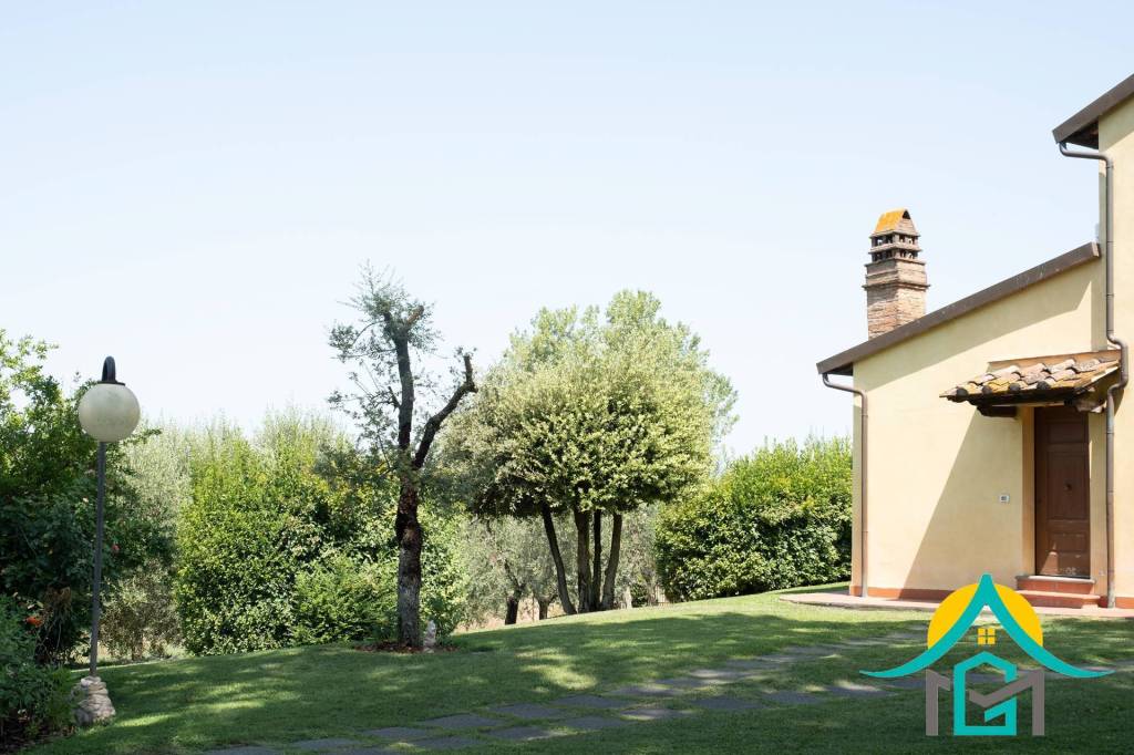 appartamento in vendita ad Empoli in zona Corniola