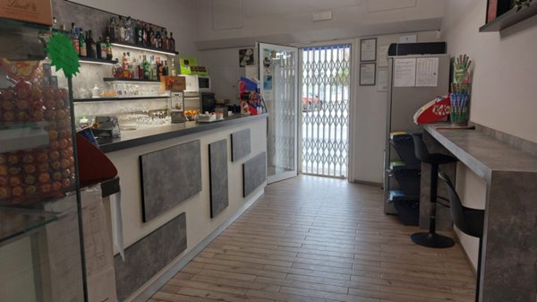 negozio in vendita ad Empoli in zona Centro Storico
