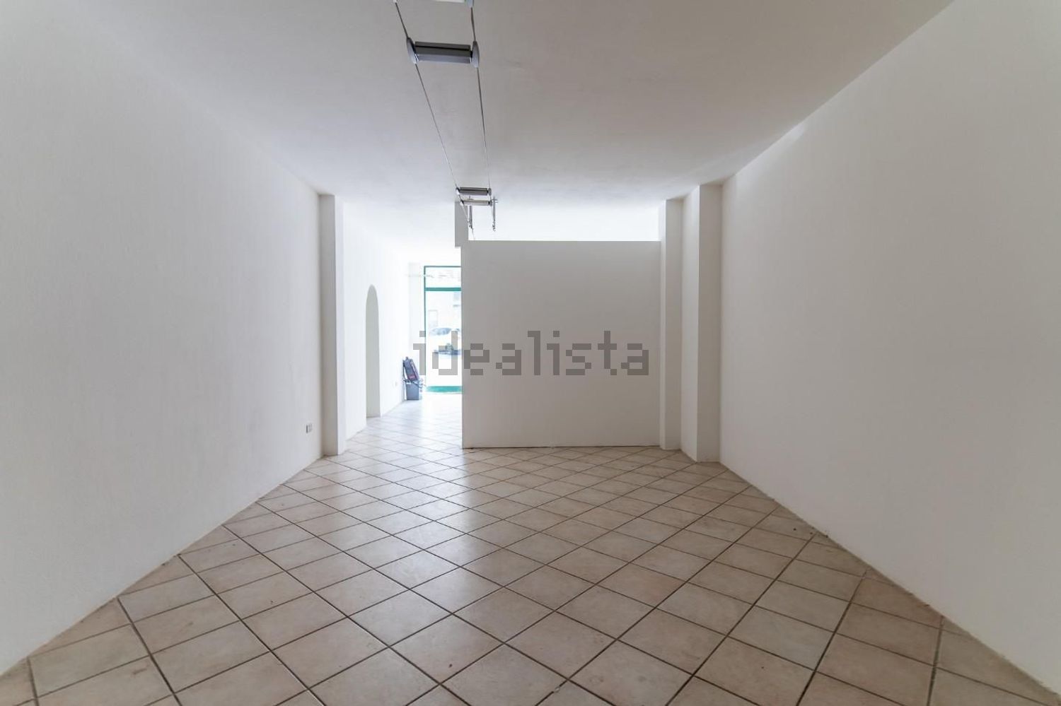 locale commerciale in vendita ad Empoli in zona Centro Storico