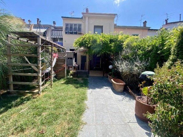 casa indipendente in vendita ad Empoli