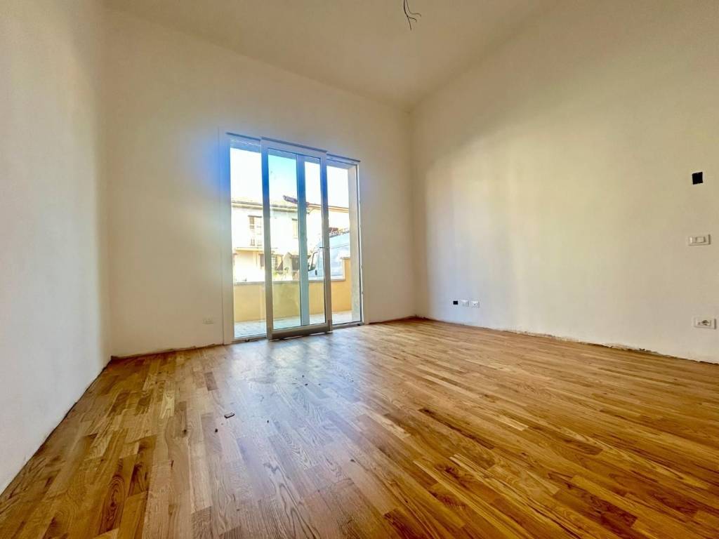 appartamento in vendita ad Empoli in zona Avane