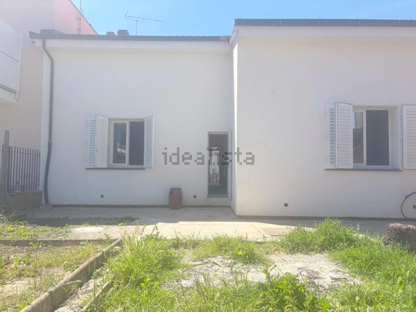 casa indipendente in vendita ad Empoli in zona Ponzano