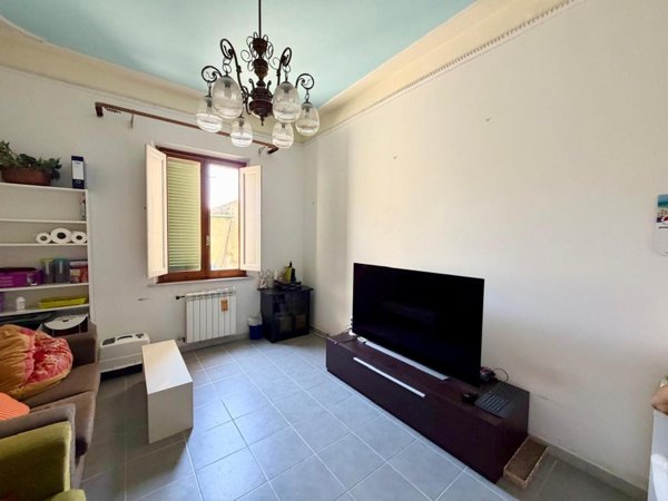casa indipendente in vendita ad Empoli in zona Ponzano