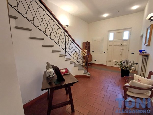 casa indipendente in vendita ad Empoli in zona Centro Storico