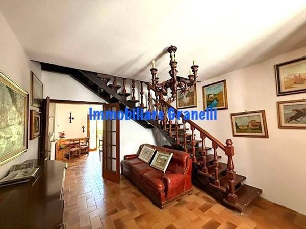 casa indipendente in vendita ad Empoli in zona Avane