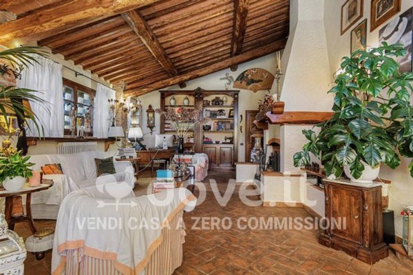 casa indipendente in vendita ad Empoli in zona Ponzano