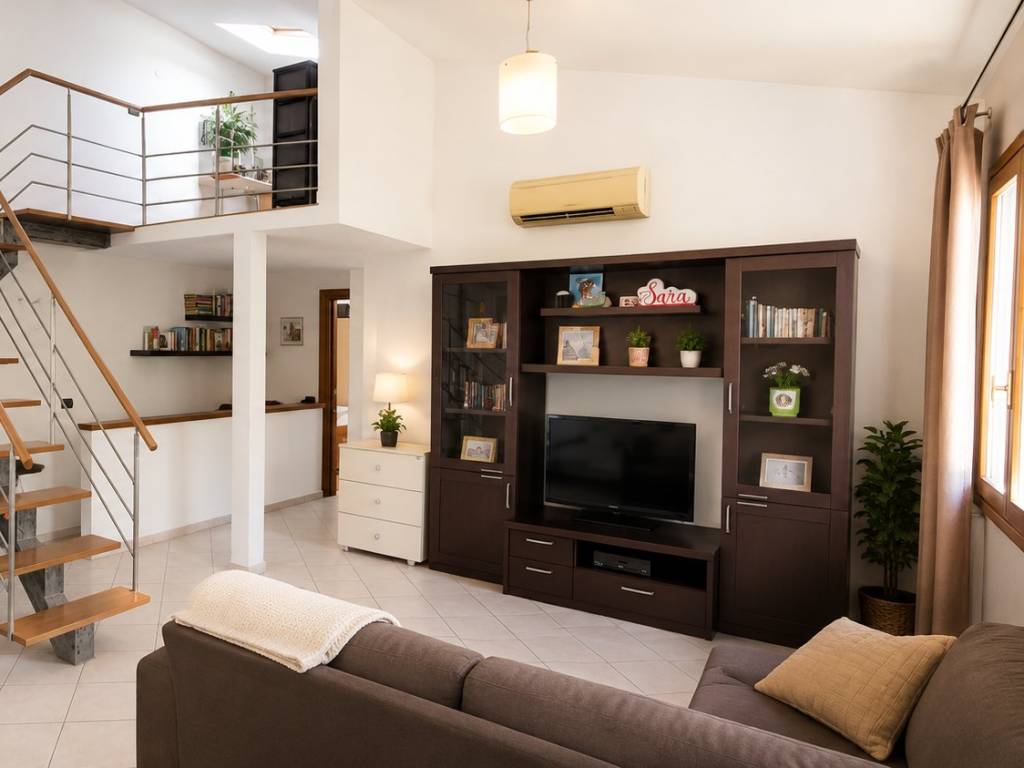 casa indipendente in vendita ad Empoli in zona Carraia