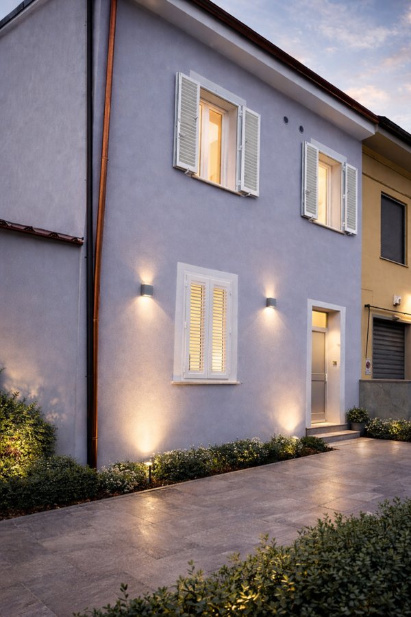 intera palazzina in vendita ad Empoli in zona Avane