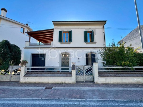 casa indipendente in vendita ad Empoli in zona Monterappoli