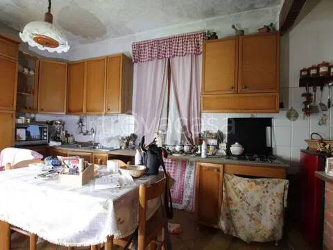 casa indipendente in vendita ad Empoli in zona Brusciana