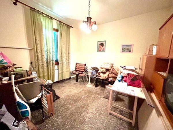 casa indipendente in vendita ad Empoli in zona Avane