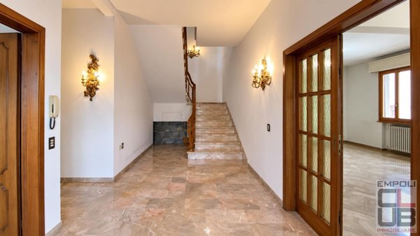casa indipendente in vendita ad Empoli in zona Avane